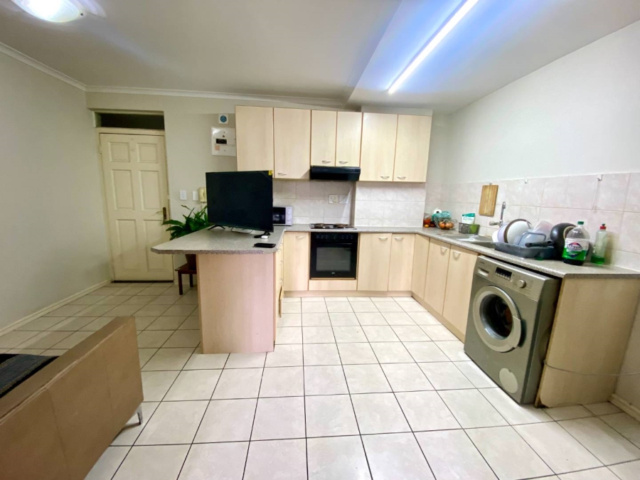 1 Bedroom Property for Sale in Wynberg Western Cape